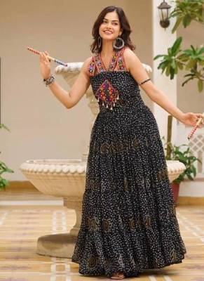 Navratri wear black georgette bandhni print gamthi & mirror -codi lace work gown 2