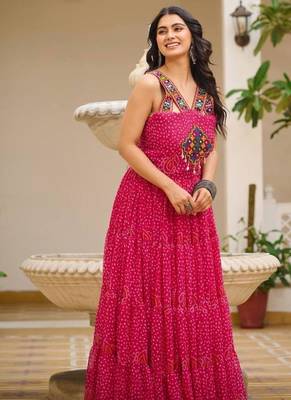 Navratri wear pink georgette bandhni print gamthi & mirror -codi lace work gown 5