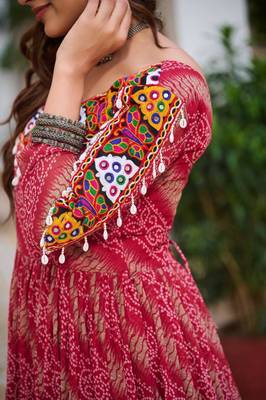 Navratri wear pink georgette bandhni print gamthi & mirror -codi lace work gown 3