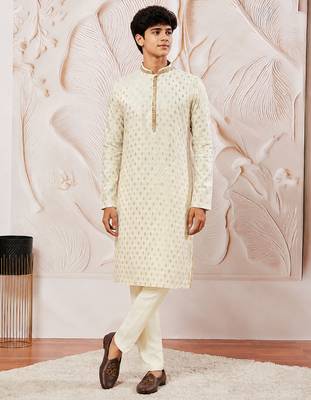 Boys cream silk blend jacquard kurta pyjama set 1