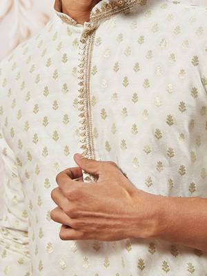 Boys cream silk blend jacquard kurta pyjama set 2