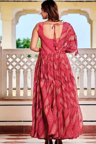 Navratri wear pink georgette bandhni printed gamathi & mirror work gown