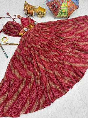 Navratri wear pink georgette bandhni printed gamathi & mirror work gown 5