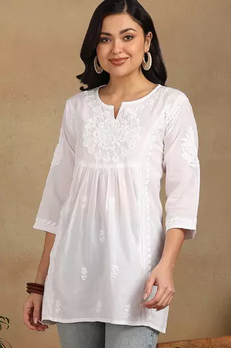 Women white floral  embroidered lucknowi chikankari pure cotton short kurta
