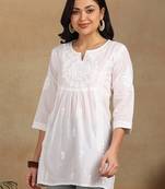 Women white floral  embroidered lucknowi chikankari pure cotton short kurta