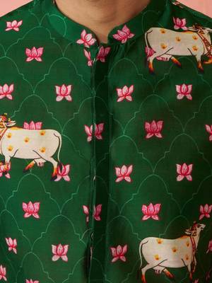 Boys green rayon digital print kurta flare pant set 2