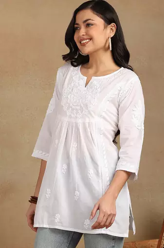 Women white floral  embroidered lucknowi chikankari pure cotton short kurta