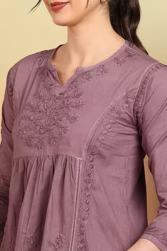 Women mauve floral hand embroidered lucknowi chikankari pure cotton short kurti