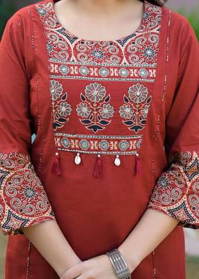 Multicolor cotton printed straight kurti-pant-dupatta set 3