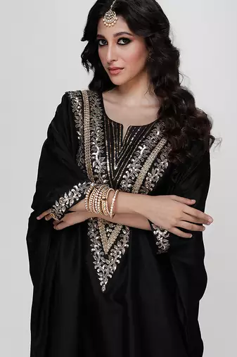 Black embroidered texture silk kaftan set