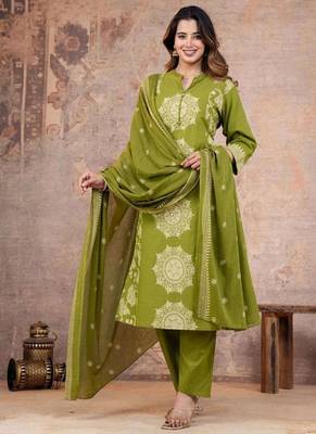 Green cotton cambric printed straight kurti-pant-dupatta set 1