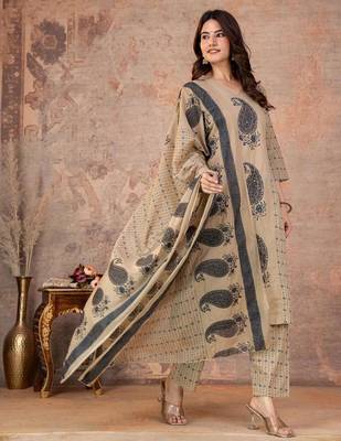 Multicolor cotton straight kurti-pant-dupatta set 2