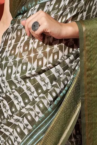 Green elegant printed georgette saree with blouse piece