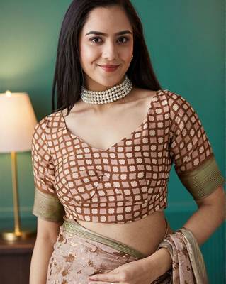 Brown elegant printed georgette saree with blouse piece 5