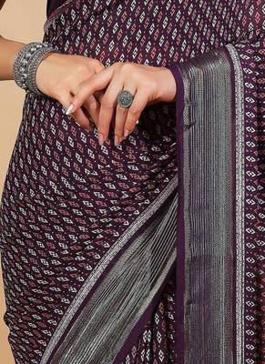 Purple elegant printed georgette saree with blouse piece 5