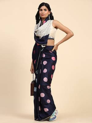 Navy blue printed silk blend ethnic saree with blouse piece 2