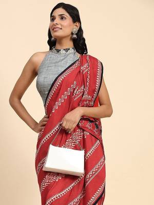 Red printed silk blend ethnic saree with blouse piece 5