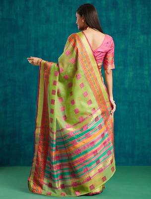 Green elegant printed polycotton saree with blouse piece 5