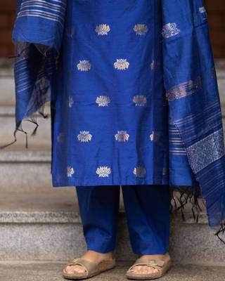 Blue jaquard  kanchi cotton with jari work kurti dupatta pant  set 4