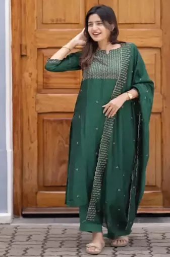 Green embroidered  vertical cotton with kurti dupatta pant  set