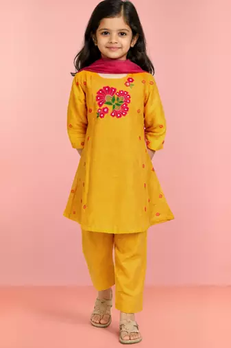 Girls mustard mul chanderi kurta set with pink dupatta | resham & applique embroidery | festive 3-piece