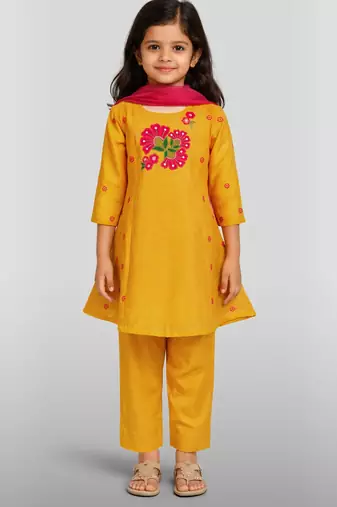 Girls mustard mul chanderi kurta set with pink dupatta | resham & applique embroidery | festive 3-piece