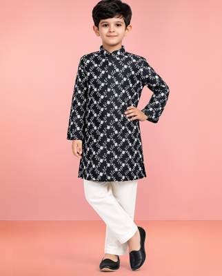 Boys black cotton kurta pyjama set with floral thread embroidery 1