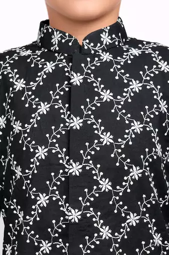 Boys black cotton kurta pyjama set with floral thread embroidery