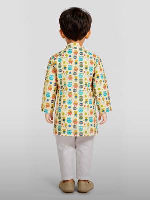 Baby boys white base multicolor pure cotton animal print kurta pyjama set 4