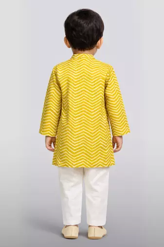 Baby boys yellow pure cotton geometric print kurta pyjama set