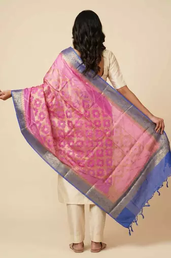 Banarasi pure tussar silk dupatta in pink colour with zari work