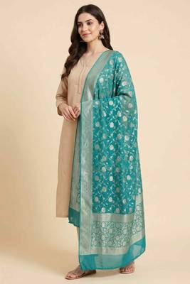 Banarasi pure khaddi georgette silk dupatta in green colour with zari work 3