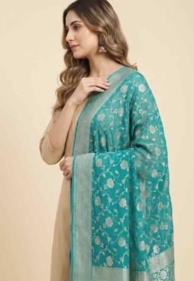 Banarasi pure khaddi georgette silk dupatta in green colour with zari work 5