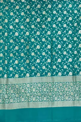 Banarasi pure khaddi georgette silk dupatta in green colour with zari work