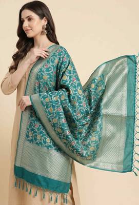 Banarasi kataan silk dupatta in green colour with floral minakari work 3