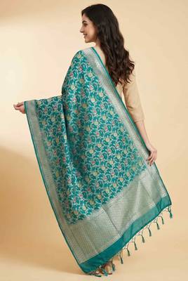 Banarasi kataan silk dupatta in green colour with floral minakari work 4