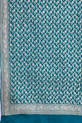 Banarasi pure khaddi georgette silk dupatta in green colour with zari work 6