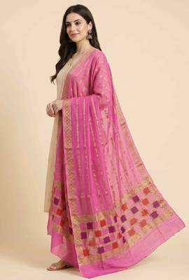 Banarasi pure munga silk dupatta in pink colour with zari work 3