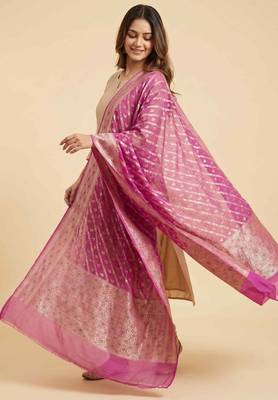Banarasi pure khaddi georgette silk dupatta in pink colour with minakari work 1