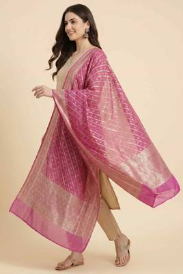 Banarasi pure khaddi georgette silk dupatta in pink colour with minakari work 3