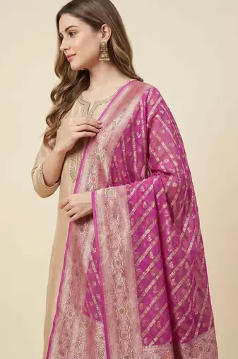 Banarasi pure khaddi georgette silk dupatta in pink colour with minakari work