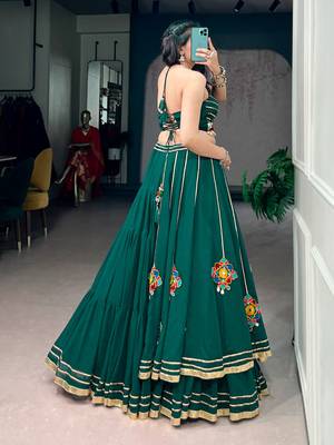 Bottle Green Gamthi Work Lightweight Lehenga Choli With Mirror Work & Gotta Patti Detailing 4