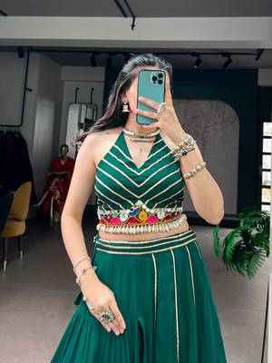 Bottle Green Gamthi Work Lightweight Lehenga Choli With Mirror Work & Gotta Patti Detailing 5