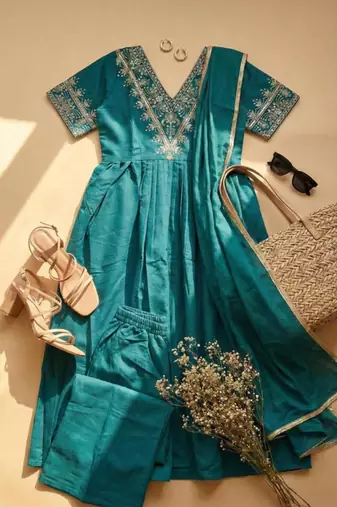 Blue silk blend embroidered kurta set