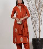 Orange silk blend embroidered kurta set