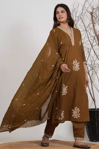 Brown silk blend embroidered kurta set