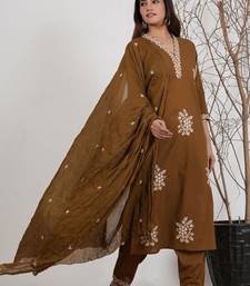 Brown silk blend embroidered kurta set