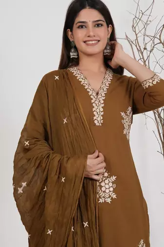 Brown silk blend embroidered kurta set
