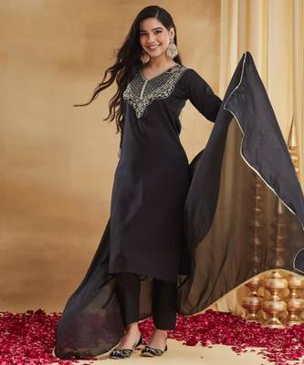 Black rayon embroidered kurta set 1