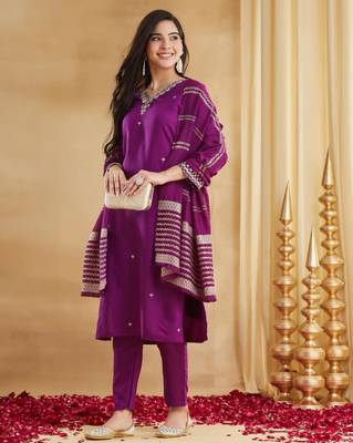 Purple rayon embroidered kurta set 4